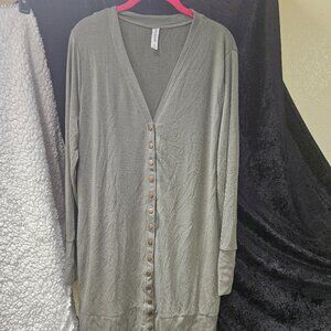 Zenana Outfitters 1X Long Sleeve Snap Front closure cozy sweater, long, green